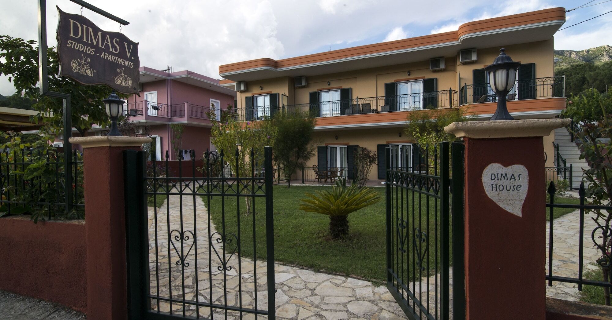 Aparthotel Dimas V House Parga Exterior foto